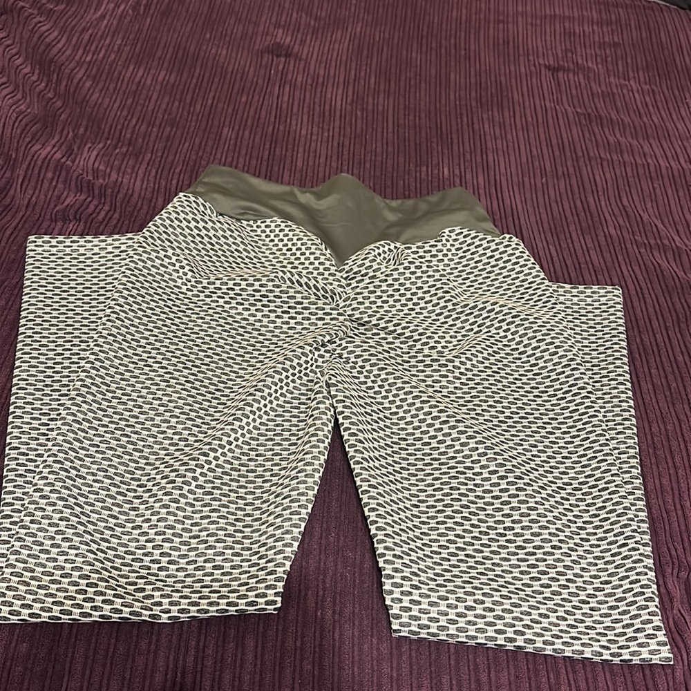 TikTok workout leggings - Picture 6 of 7